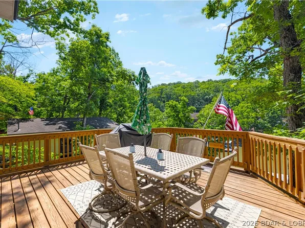 131 Walnut Dr, Lake Ozark, MO 65049