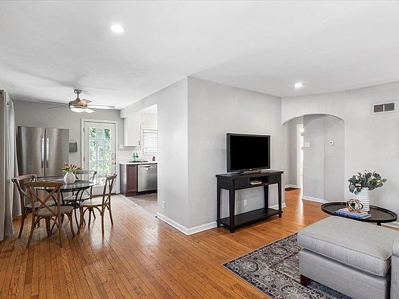 4th image of 732 Eunice Ave