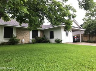 226 Crystal Ln, Lafayette, LA 70506