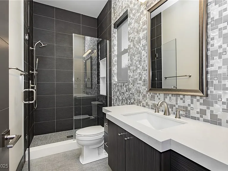 94 Glade Hollow Dr — Photo 33