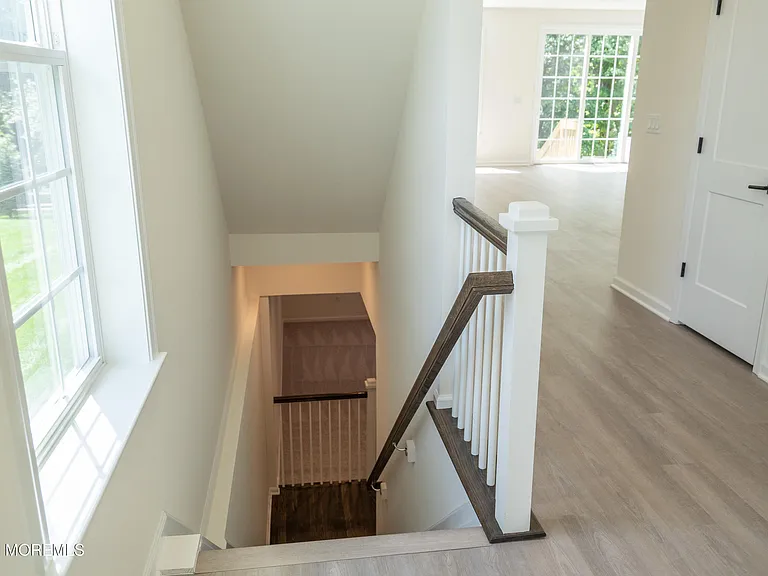301 Holland Dr — Photo 41