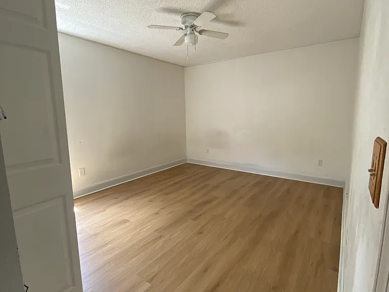 10514 Sun Villa Blvd — Photo 9