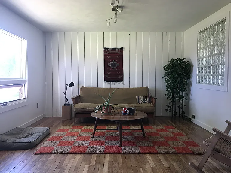 140 E Birch St — Photo 9