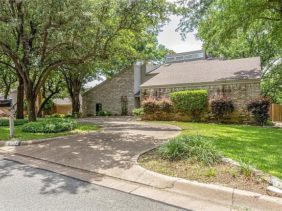 3rd image of 902 Portofino Dr