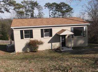 2300 NW Round Tree Dr, Knoxville, TN 37923