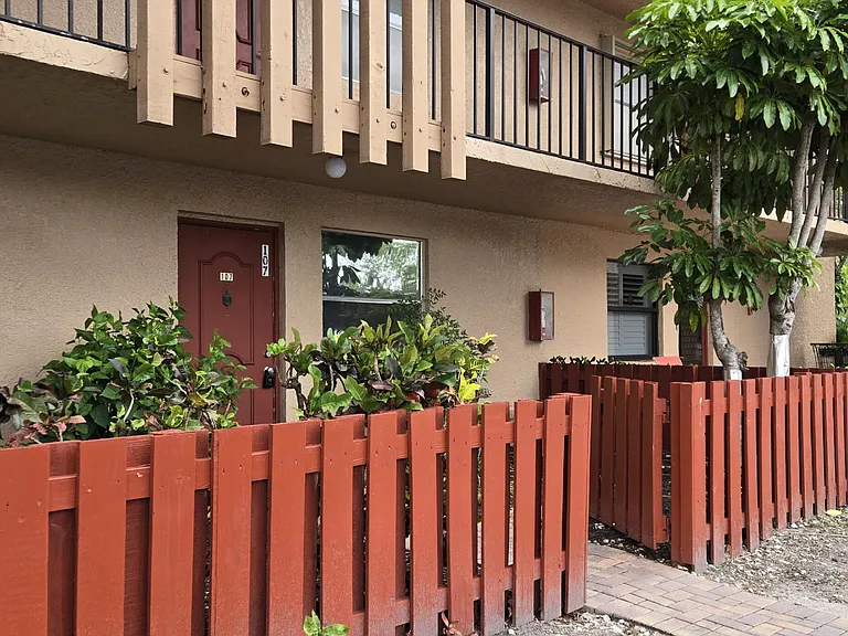 7300 Lake Circle Dr #107 — Photo 1