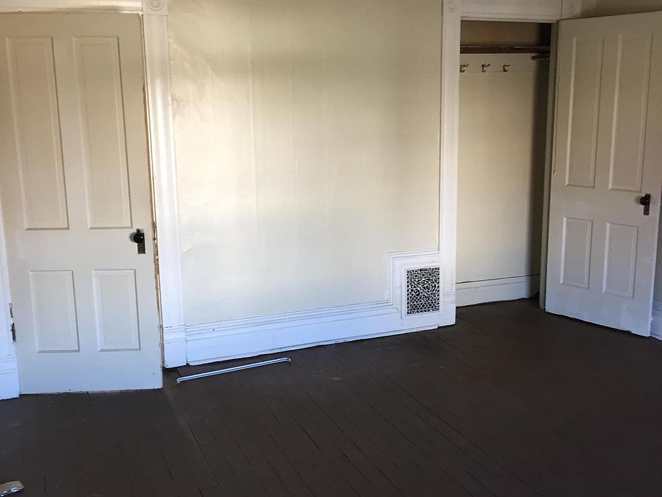 Large bedroom