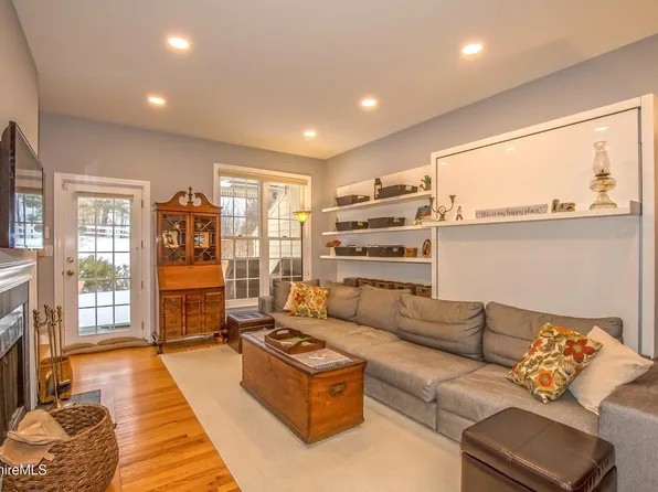 1136 Barker Rd Unit 25, Pittsfield, MA 01201