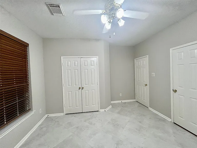 16807 Laguna Springs Dr — Photo 45