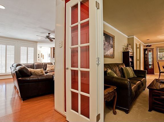 4th image of 243 Woodcrest Dr
