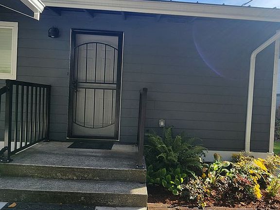 3rd image of 3110 Grandview St APT 1
