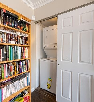 5th image of 1521 Independence Ave #1B