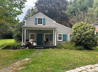 74 S Monsey Rd, Airmont, NY 10952