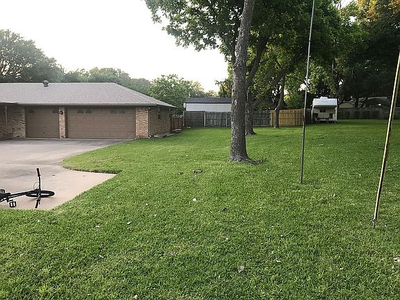 2nd image of 6805 Del Prado Ave