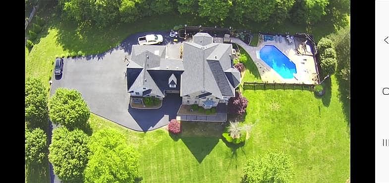 1st image of 728 Thornhill Rd