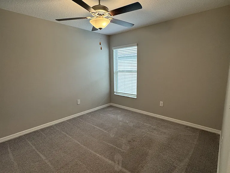 13009 Majestic Garden Ln — Photo 30