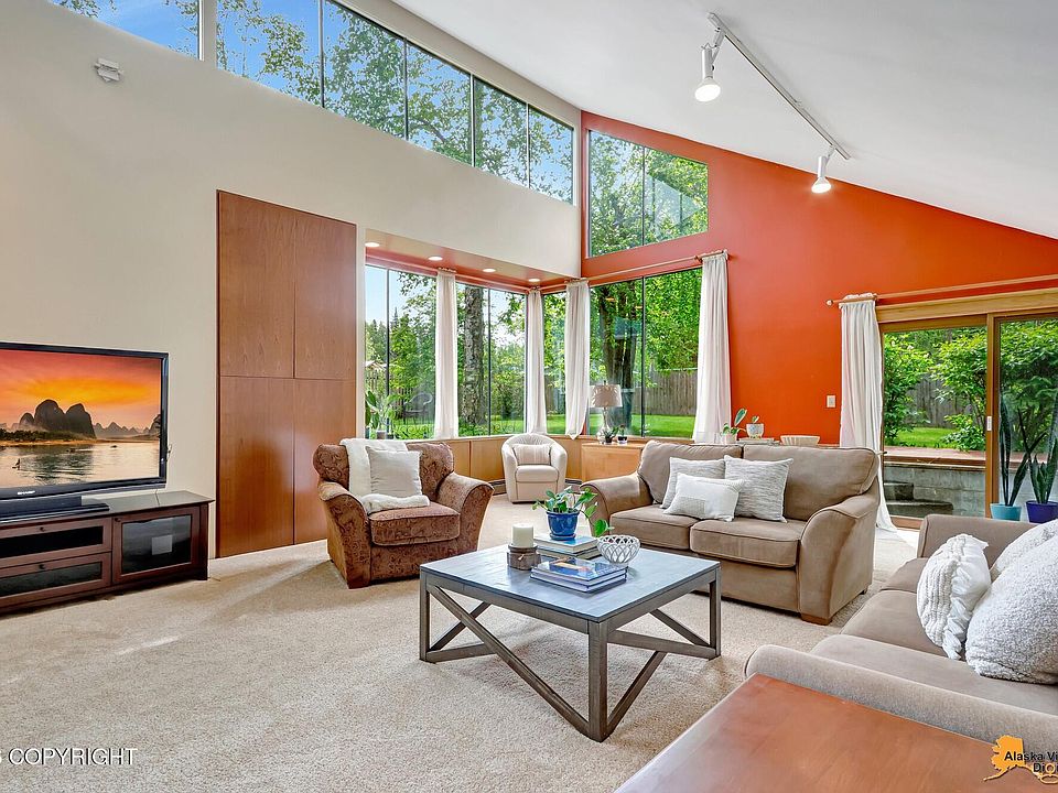 1st image of 510 Bounty Dr