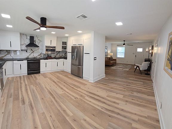 5th image of 3255 Bayou Dr