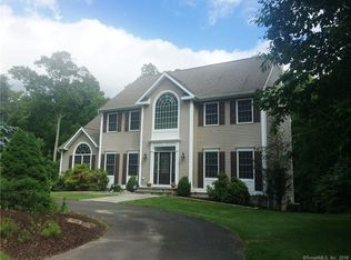 26 Country Way, Bethel, CT 06801