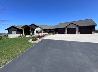 N3029 Lookout Ln, Hortonville, WI 54944