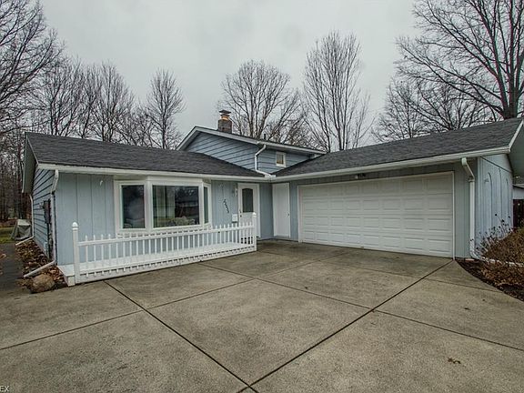 2nd image of 22035 Jonathan Dr