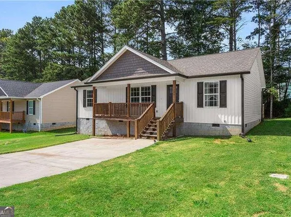 195 Roslyn Ct, Dalton, GA 30720