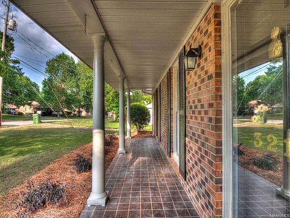 2nd image of 3212 Little John Dr