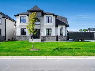 210 Cowan Ct, Amherstburg, ON N9V0G9