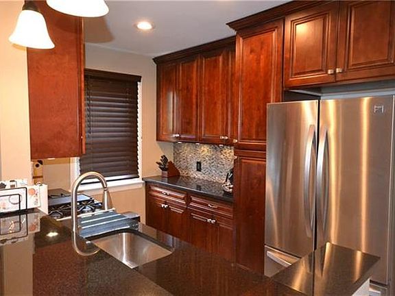 4th image of 103 Columbus Ave APT 2A