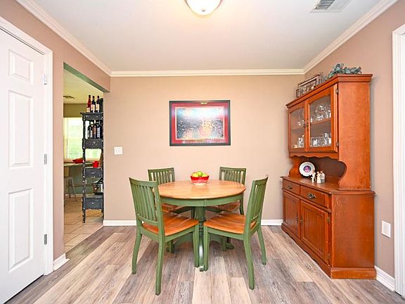 4th image of 11822 Ramsdale Ct