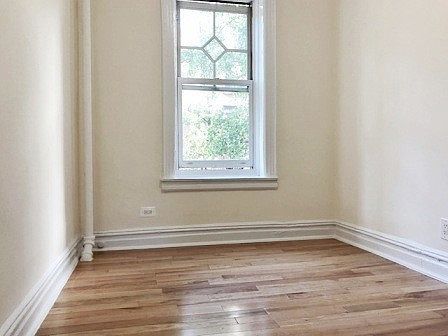 4th image of 115 Washington Pl APT 15
