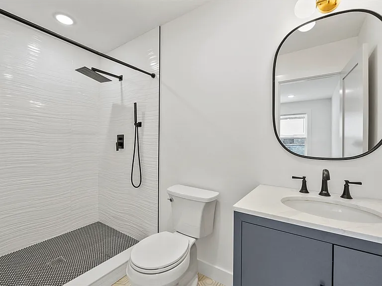 17 Wellington Ave #1 — Photo 10