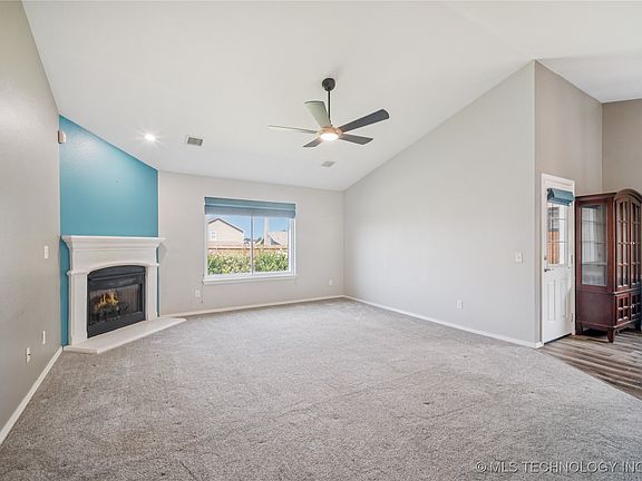 5th image of 8990 S 257th Pl E