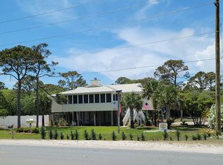 901 W Gulf Beach Dr, Eastpoint, FL 32328