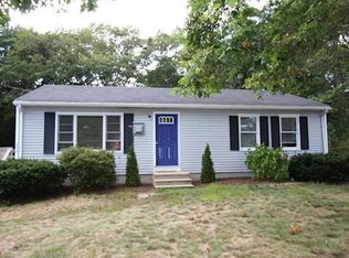 398 Cotuit Rd, Mashpee, MA 02649