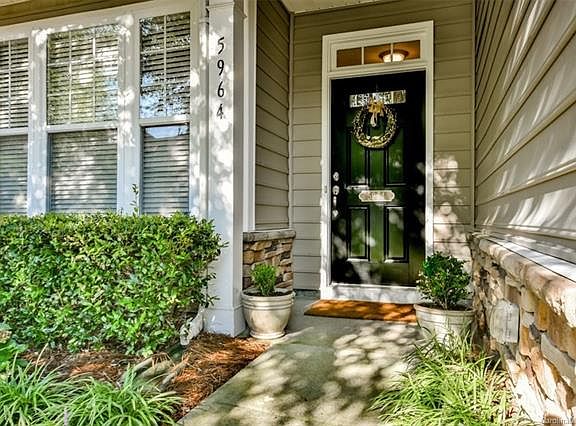 2nd image of 5964 Pale Moss Ln