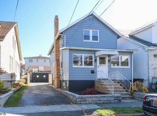 440 9th St, Fairview, NJ 07022