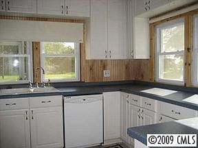 4th image of 1217 Baker Blvd