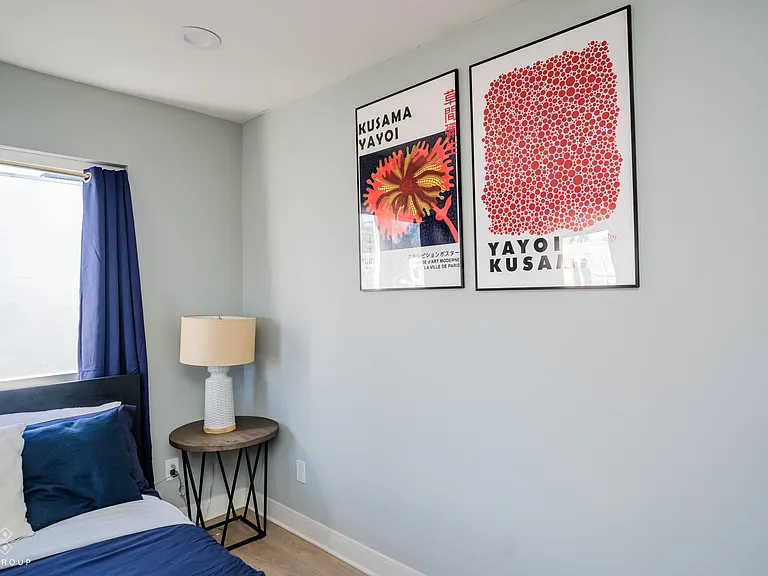 427 N Heliotrope Dr #200 — Photo 30