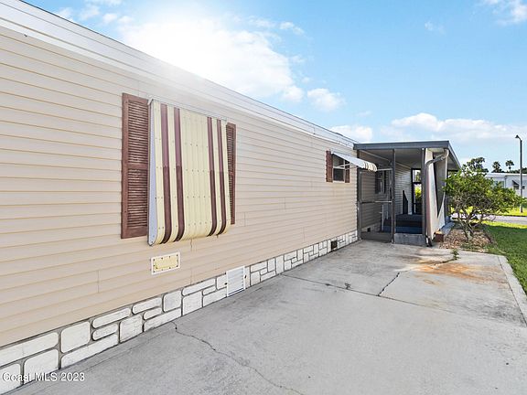 3rd image of 286 Liberty Ln