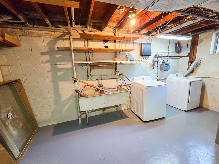 305 Hillsboro Dr — Photo 30