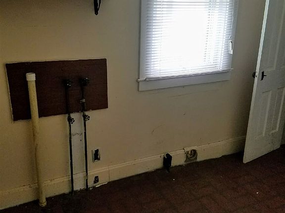 4th image of 313 N Hartford St