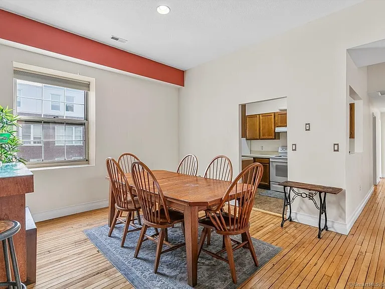 196 Crown St #310 — Photo 6