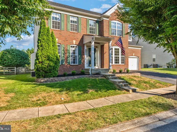 8821 Baileys Ct, Perry Hall, MD 21128