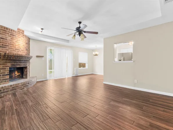 4108 Cypress Springs Dr, Arlington, TX 76001