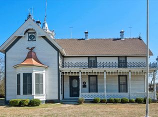222 S Hall St, Fairfield, TX 75840