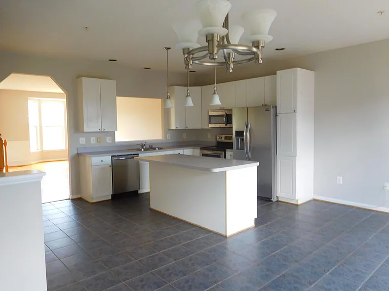 1941 Fieldstone Way — Photo 16