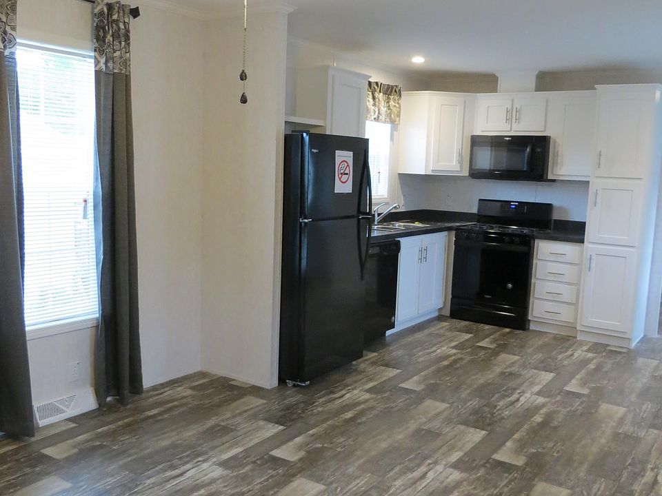 1st image of 257 Halfmoon Cir