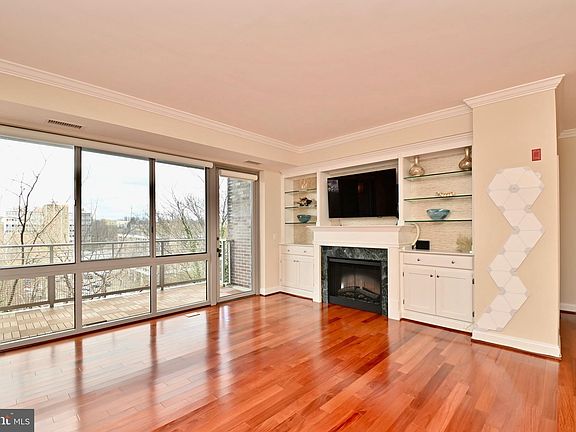 3rd image of 513 Broad St #603