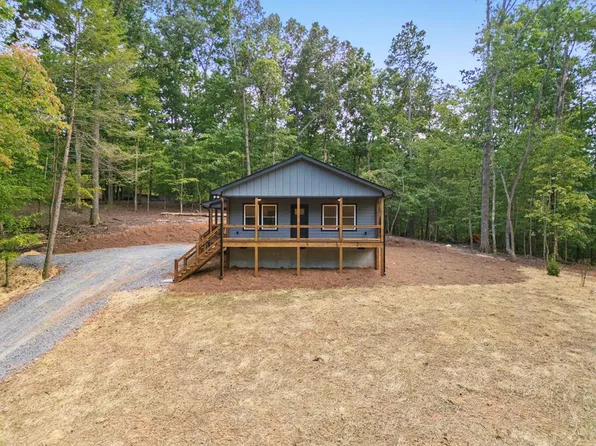 679 Newport Dr, Ellijay, GA 30540